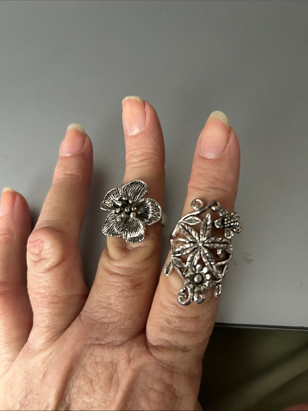 2 rings